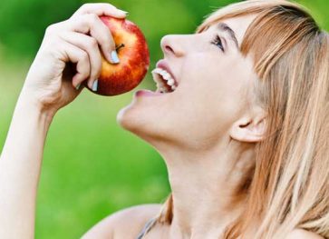 Protect your Teeth with These Seven Foods