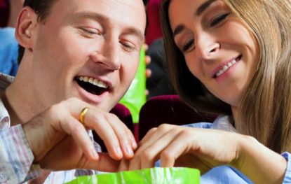 Tips for Eating Healthy While Watching Movies