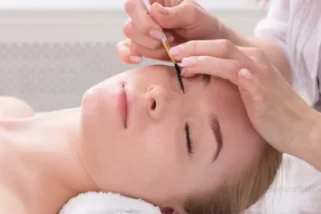 What Is Eyelash Tinting Process to Do?