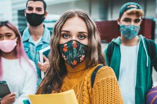 Teenagers’ Negative and Positive Responses to the Pandemic