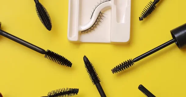 Types de baguettes de mascara : guide simple pour les débutants